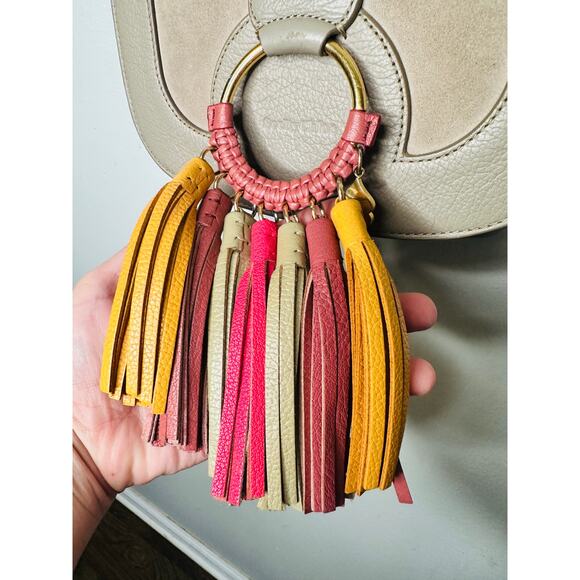 SEEBY CHLOÉ Neutral Tan Gold-Tone Hardware Tassel Leather Crossbody Purse - Picture 7 of 12